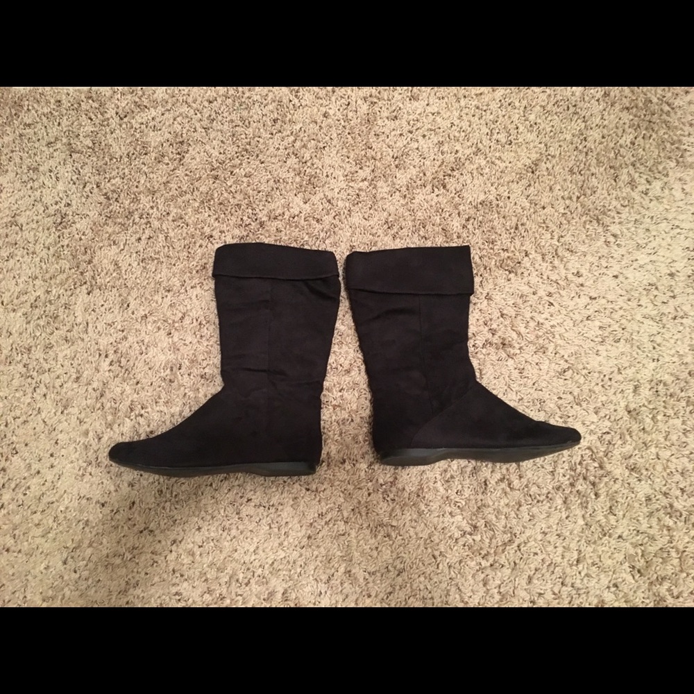 Ellemeno Black Suede Boots